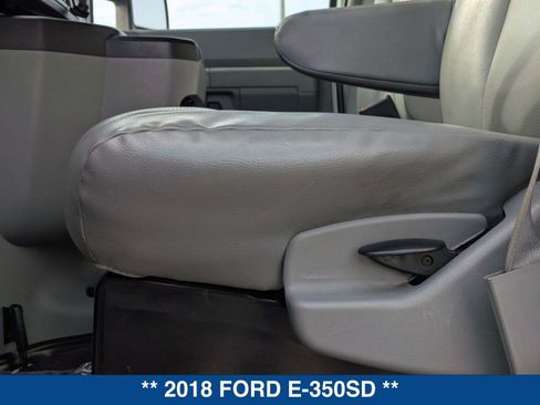Used 2018 Ford E-350 and Econoline 350 Super Duty w/ Power Windows & Locks Group image 17