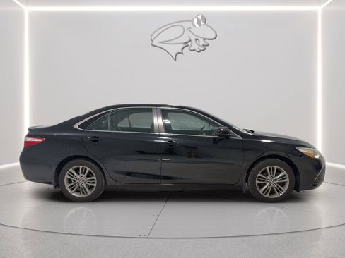 Used 2016 Toyota Camry SE w/ Protection Package (Q2) FWD image 6