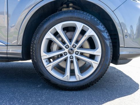 Used 2025 Audi Q7 3.0T Premium Plus image 11