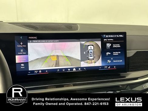 Used 2026 BMW X7 xDrive40i w/ M Sport Package AWD/4WD image 9