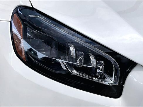 Certified 2022 Mercedes-Benz GLS 450 4MATIC image 27