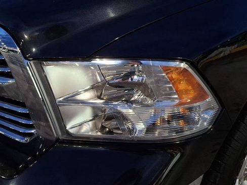 Used 2017 RAM 1500 Classic SLT image 16