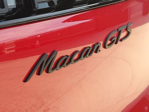 New 2026 Porsche Macan GTS image 27