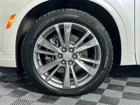 Used 2023 Cadillac XT6 Premium Luxury image 13