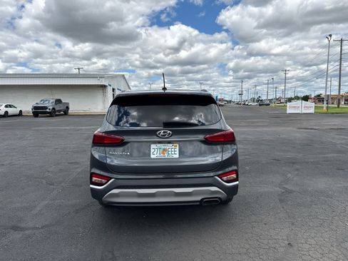 Used 2020 Hyundai Santa Fe SE FWD image 3