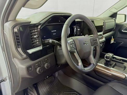 New 2026 Chevrolet Silverado 1500 RST AWD/4WD image 9