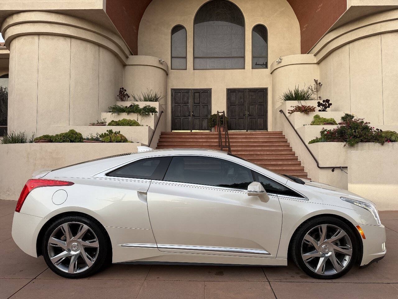 Used 2014 Cadillac ELR w/ Luxury Package FWD image 7