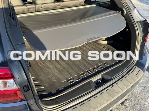 Used 2017 Subaru Outback 3.6R Limited image 28