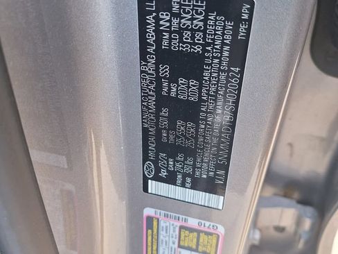 Used 2025 Genesis GV70 2.5T w/ Advanced Package AWD/4WD image 27
