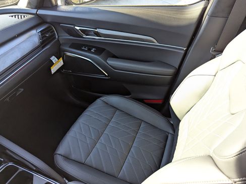 New 2025 Kia Telluride SX Prestige X-Line image 16