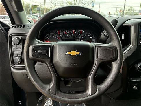Used 2022 Chevrolet Silverado 1500 Custom image 10