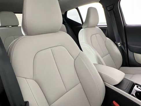 Used 2026 Volvo XC40 B5 Plus w/ Climate Package AWD/4WD image 23
