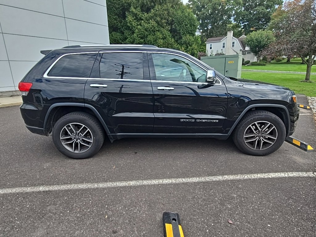 Used 2019 Jeep Grand Cherokee Limited w/ Luxury Group II AWD/4WD image 4