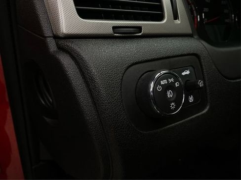 Used 2009 Chevrolet Impala SS w/ Convenience Package FWD image 24