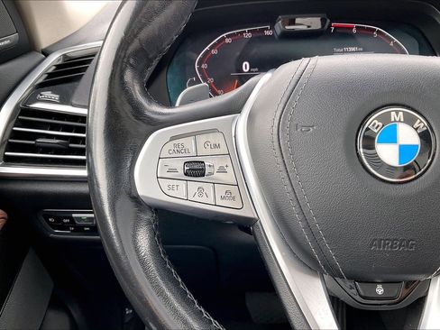 Used 2019 BMW X7 xDrive50i w/ Premium Package image 11