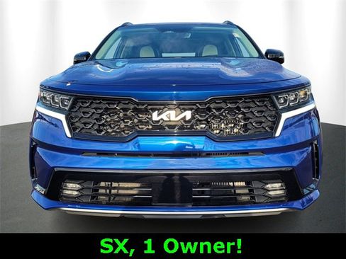 Used 2023 Kia Sorento SX image 2