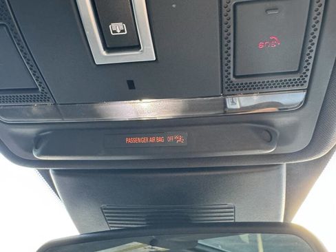 Used 2016 Land Rover Range Rover Evoque SE Premium image 33