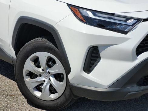Used 2024 Toyota RAV4 LE FWD image 9