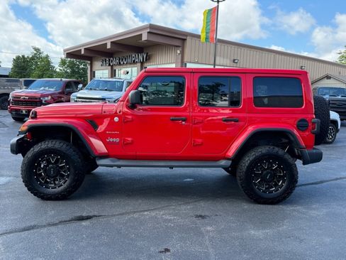Used 2020 Jeep Wrangler Unlimited Sahara w/ Uconnect 4C Nav & Sound Group AWD/4WD image 5