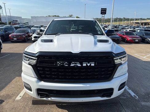 Used 2025 RAM 1500 Limited AWD/4WD image 2