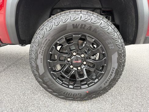 New 2026 GMC Canyon Elevation w/ Convenience Package RWD image 20