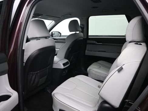 Used 2024 Hyundai Palisade SEL FWD image 24