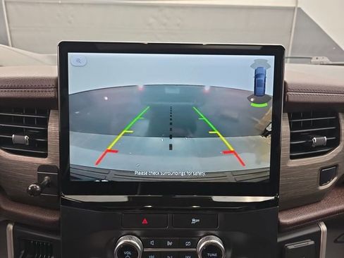 Used 2022 Ford Expedition Max Limited image 31