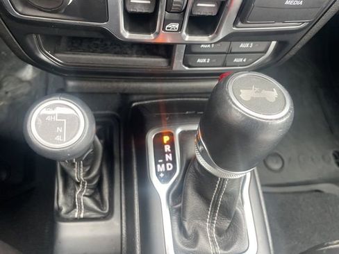 Used 2021 Jeep Wrangler Unlimited Sahara w/ Uconnect 4C Nav & Sound Group AWD/4WD image 30