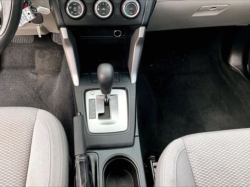 Used 2015 Subaru Forester 2.5i w/ Alloy Wheel Package image 17