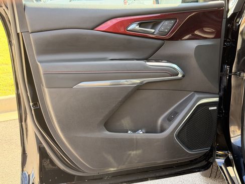 Used 2024 Chevrolet Traverse RS w/ LPO, Floor Liner Package FWD image 16