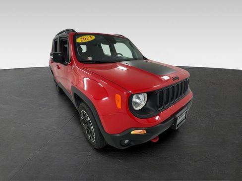 Used 2023 Jeep Renegade Trailhawk AWD/4WD image 1