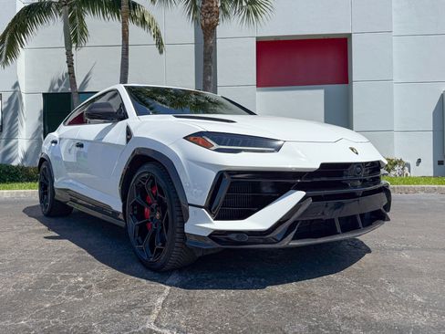 Used 2023 Lamborghini Urus Performante AWD/4WD image 6