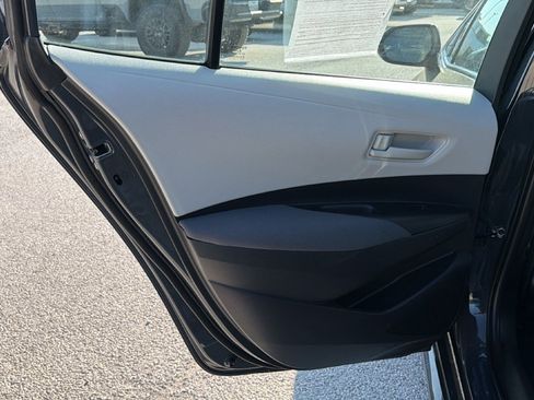 Used 2026 Toyota Corolla LE FWD image 21
