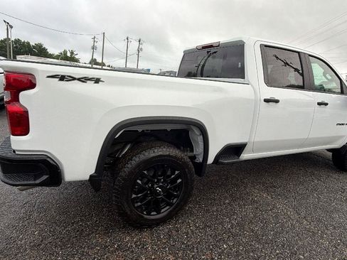New 2026 Chevrolet Silverado 2500 Custom w/ Custom Value Package AWD/4WD image 7
