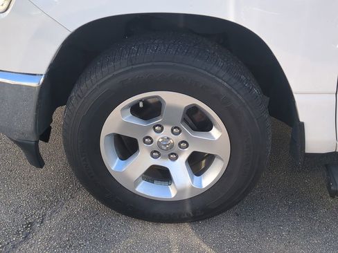 Used 2019 RAM 1500 Tradesman image 12