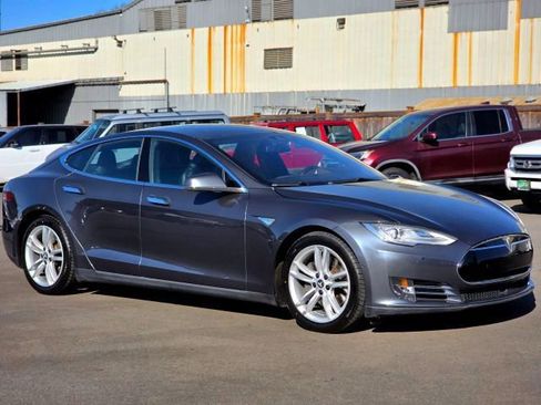Used 2015 Tesla Model S 85D image 1