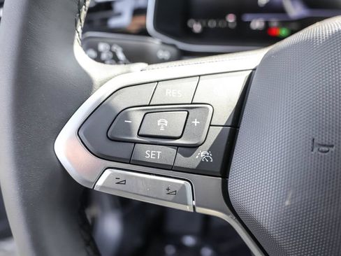 New 2026 Volkswagen Jetta SE FWD image 27