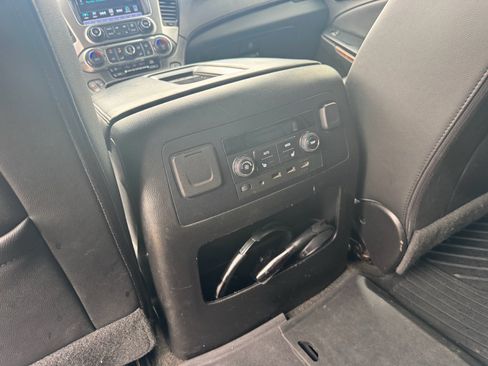 Used 2018 Chevrolet Tahoe Premier AWD/4WD image 18