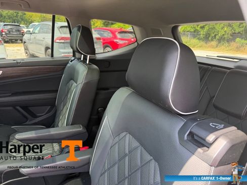 Used 2024 Volkswagen Atlas SEL Premium R-Line AWD/4WD image 9