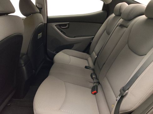 Used 2016 Hyundai Elantra SE FWD image 18