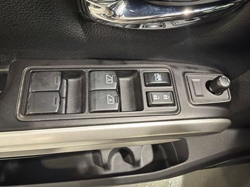Used 2020 Nissan Titan SV w/ SV Convenience Package AWD/4WD image 18