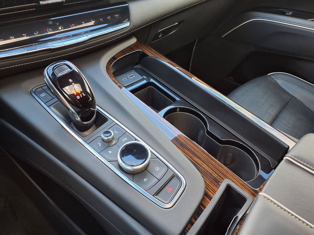 Used 2022 Cadillac Escalade Premium Luxury RWD image 26