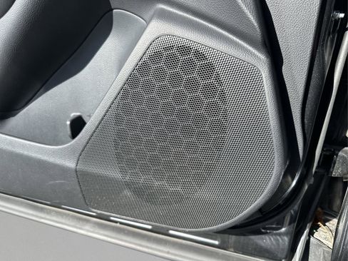 Used 2018 Subaru Forester 2.5i Premium w/ All-Weather Package image 27