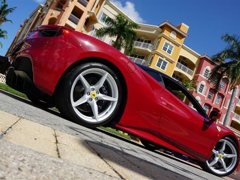 Used 2019 Ferrari 488 GTB RWD image 60