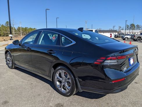 Used 2024 Honda Accord EX image 17