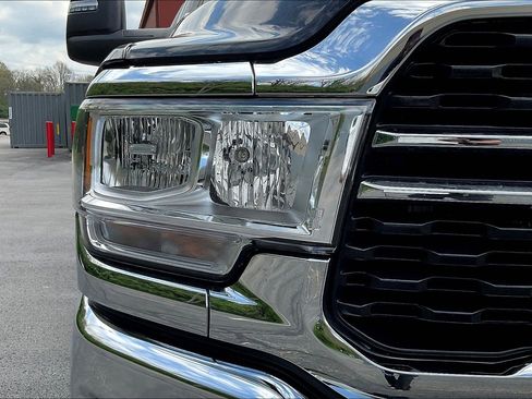 Used 2024 RAM 2500 Big Horn image 32