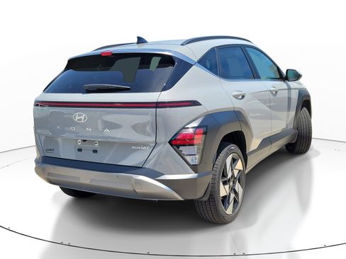 Used 2025 Hyundai Kona Limited AWD/4WD image 7