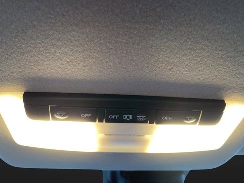 New 2025 Nissan Versa SV image 24