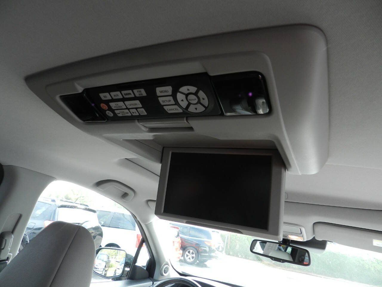 Used 2016 Honda Pilot Touring image 17