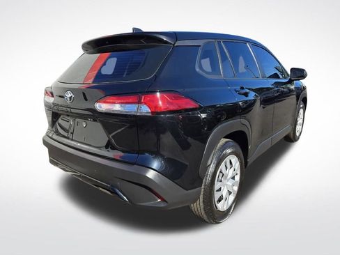 Used 2024 Toyota Corolla Cross L image 8